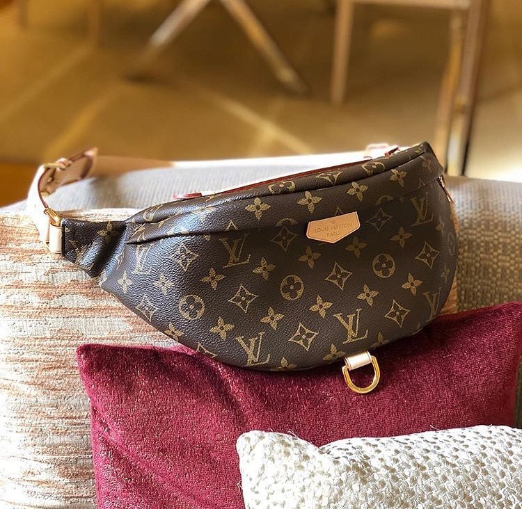 Louis-Vuitton-Bum-Bag-4