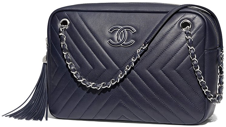 Chanel-Diagonal-Chevron-Camera-Case-2