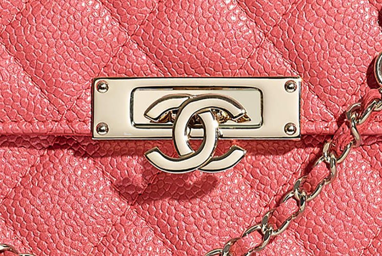 Chanel-Golden-Class-CC-Square-WOC-3