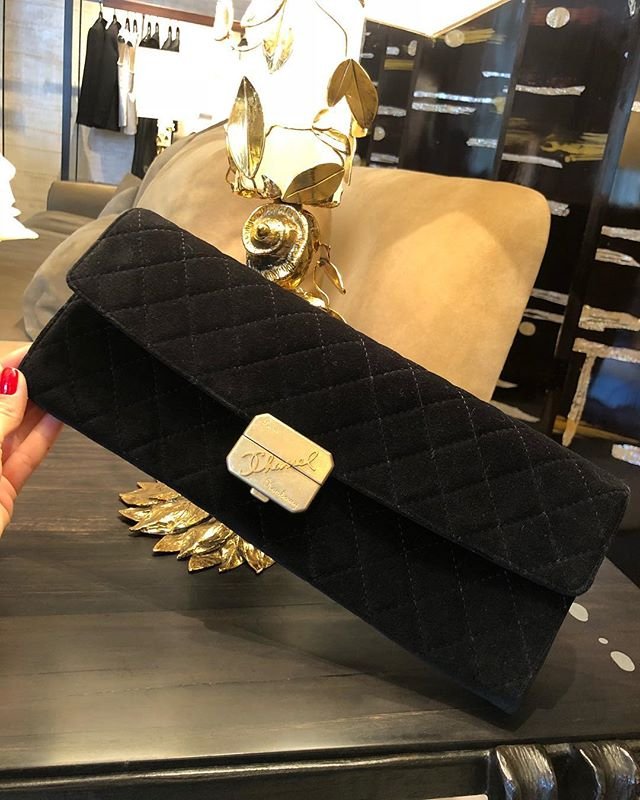 Chanel-Signature-Clasp-Clutch-8