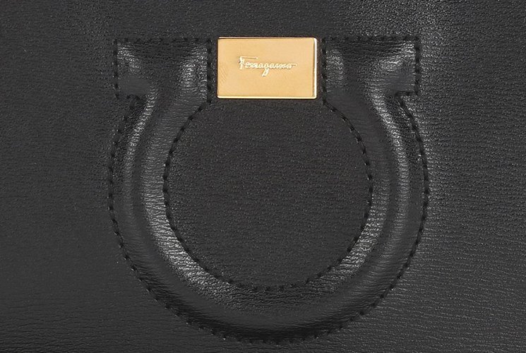 Salvatore Ferragamo City Goncho Leather Bag 8