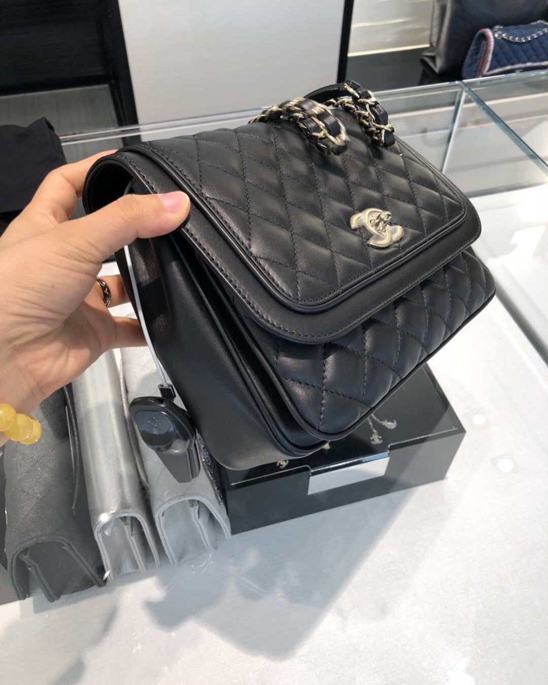 Chanel Vintage Flap Bag 3