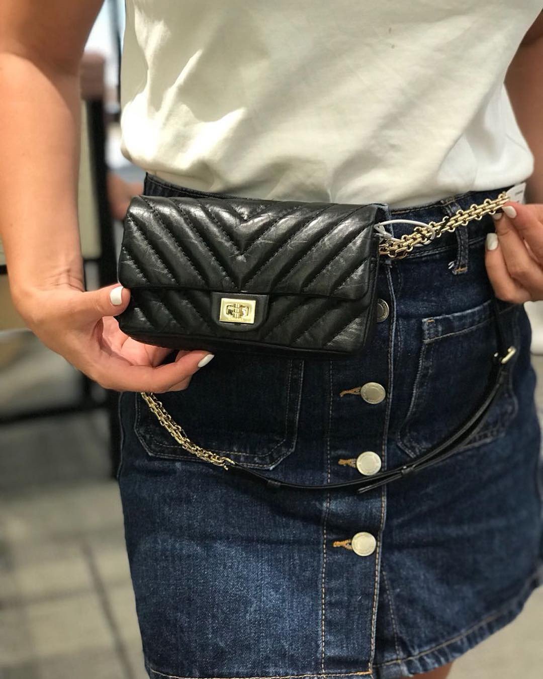 Chanel Reissue 2.55 Waist Bag 7