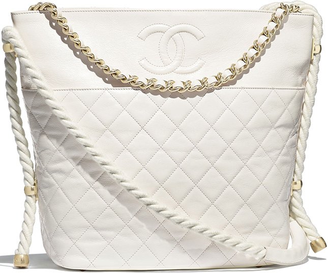 Chanel En Vogue Hobo Bag