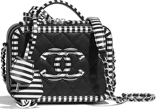 Chanel CC Filigree Small Vanity Case 