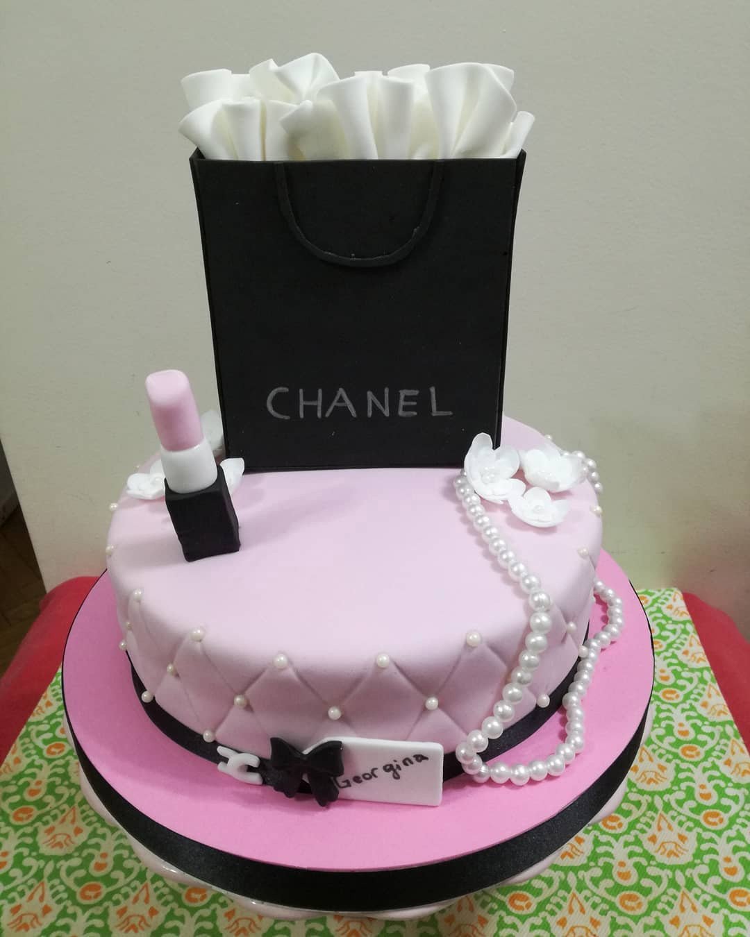 Most Delicious Chanel Purse Cakes And How To Make it