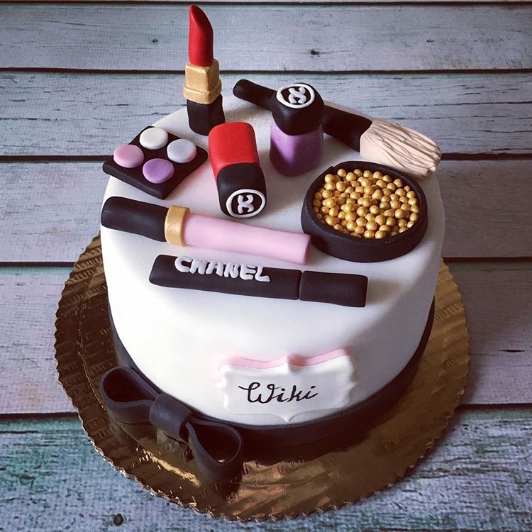 Most Delicious Chanel Purse Cakes And How To Make it