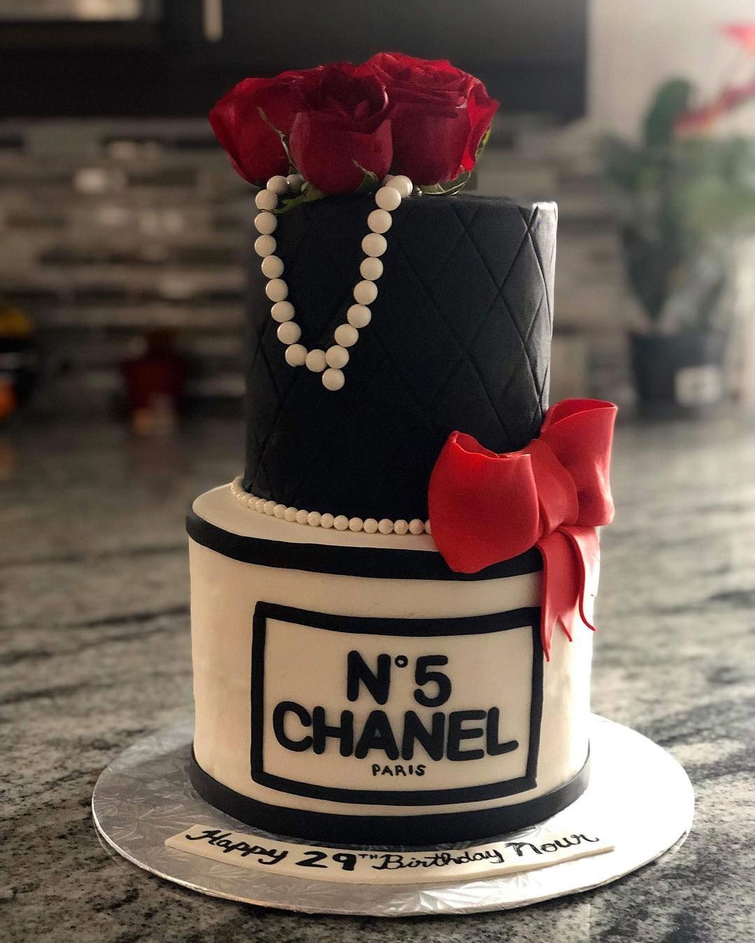 Most Delicious Chanel Purse Cakes And How To Make it