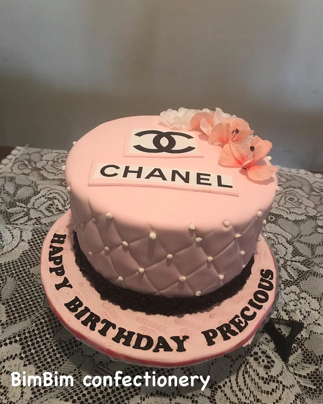 Most Delicious Chanel Purse Cakes And How To Make it