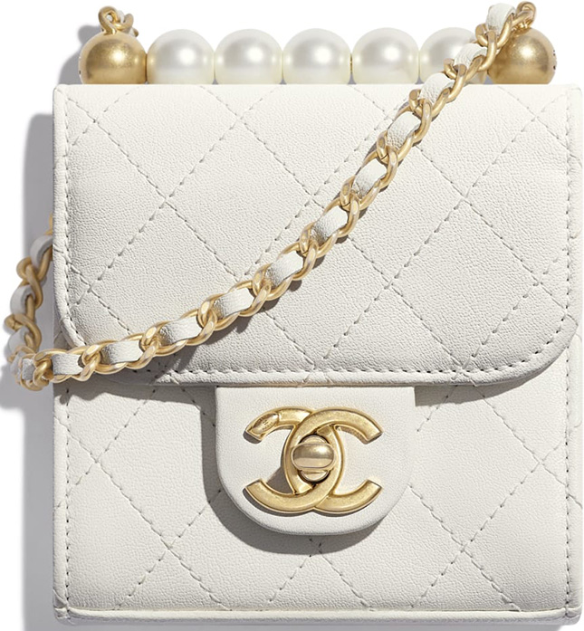 Chanel Pearl Short Handle With Chain Clutch