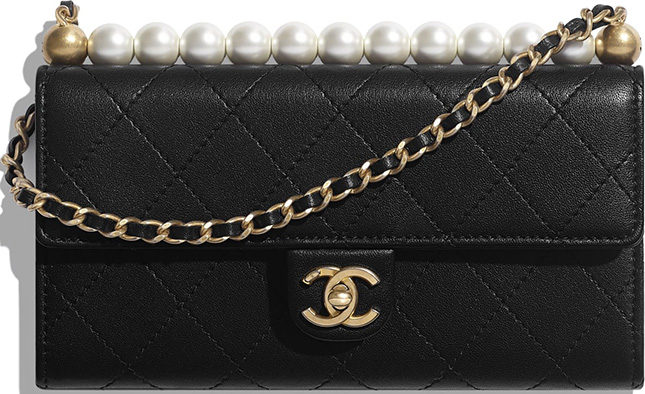 Chanel Pearl Short Handle With Chain Clutch