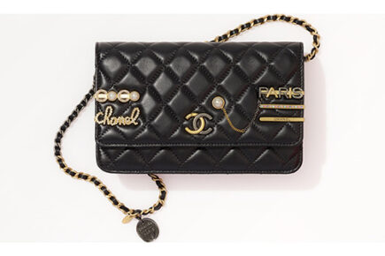 Chanel Pearl Strass Signature WOC thumb